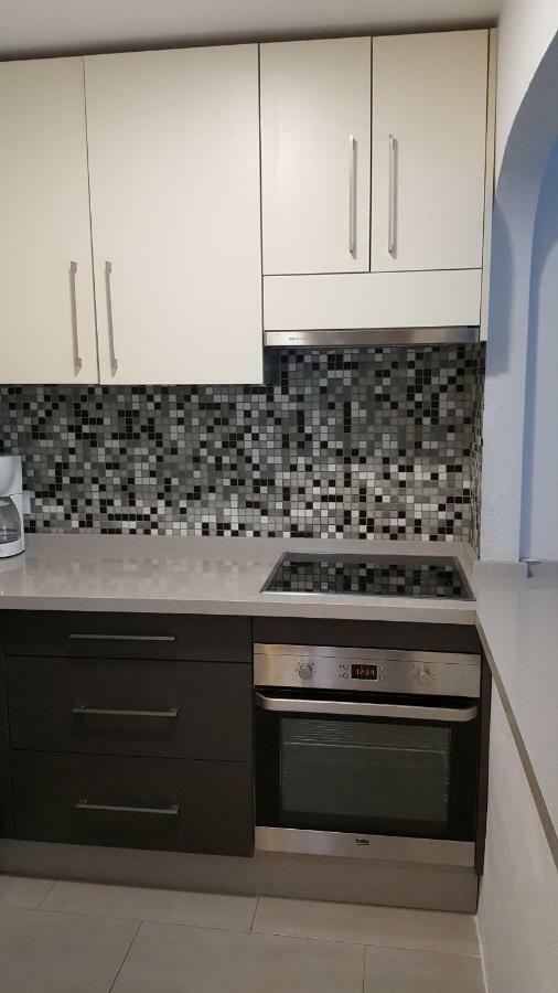 Apartamento Arroyo De La Miel, Luminoso Y Bonito Apartment เบนัลมาเดนา ภายนอก รูปภาพ