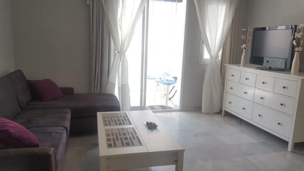 Apartamento Arroyo De La Miel, Luminoso Y Bonito Apartment เบนัลมาเดนา ภายนอก รูปภาพ