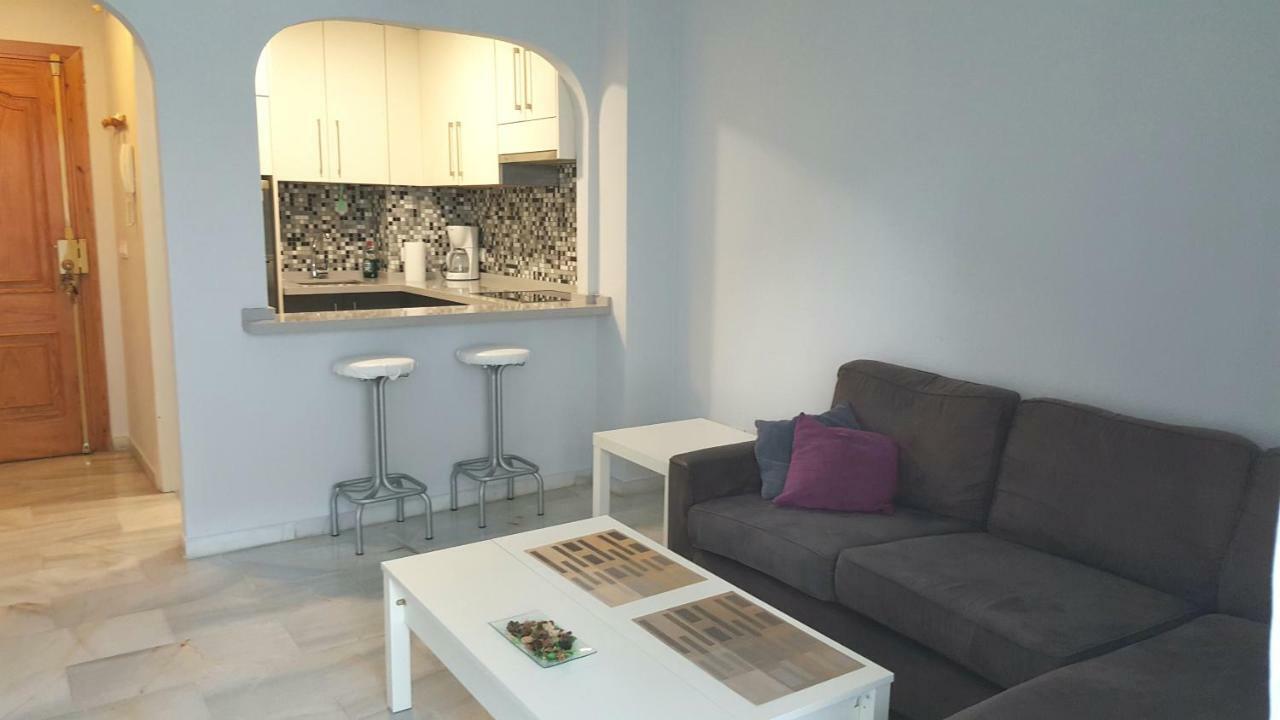 Apartamento Arroyo De La Miel, Luminoso Y Bonito Apartment เบนัลมาเดนา ภายนอก รูปภาพ