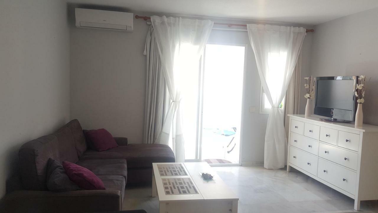 Apartamento Arroyo De La Miel, Luminoso Y Bonito Apartment เบนัลมาเดนา ภายนอก รูปภาพ