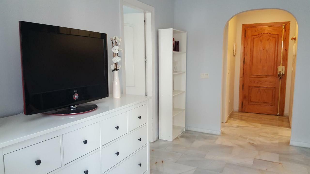 Apartamento Arroyo De La Miel, Luminoso Y Bonito Apartment เบนัลมาเดนา ภายนอก รูปภาพ