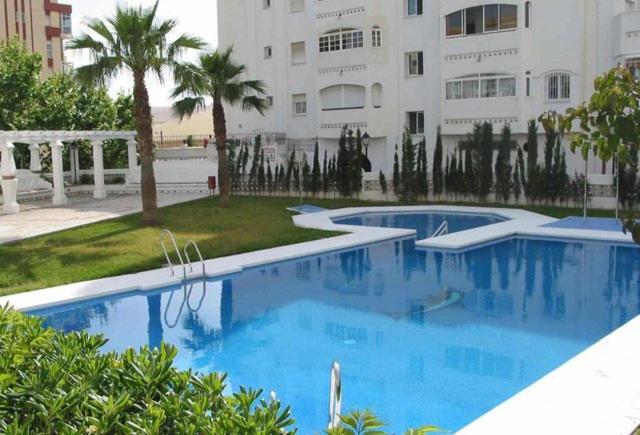 Apartamento Arroyo De La Miel, Luminoso Y Bonito Apartment เบนัลมาเดนา ภายนอก รูปภาพ